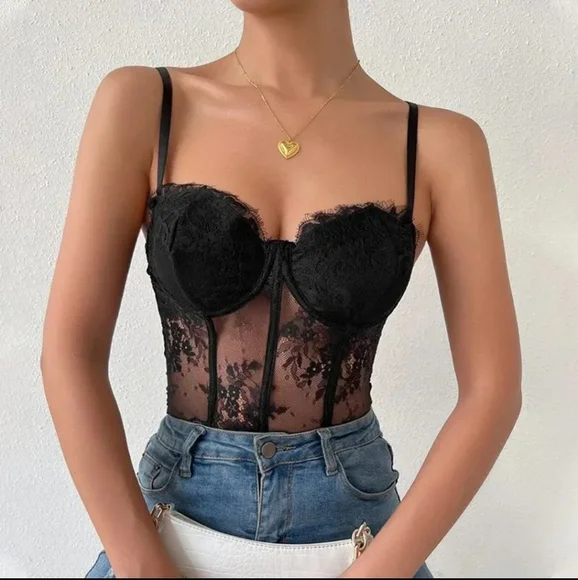 Lace Bustier woth Boning - Picture 1 of 4